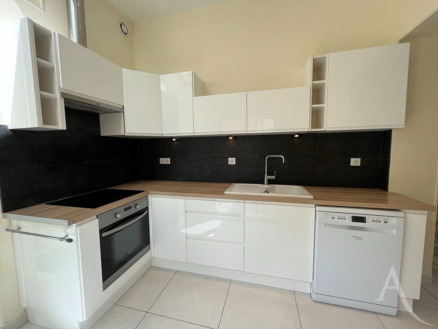 Appartement BOURGES (18000) 4 pièces 78.17 m²