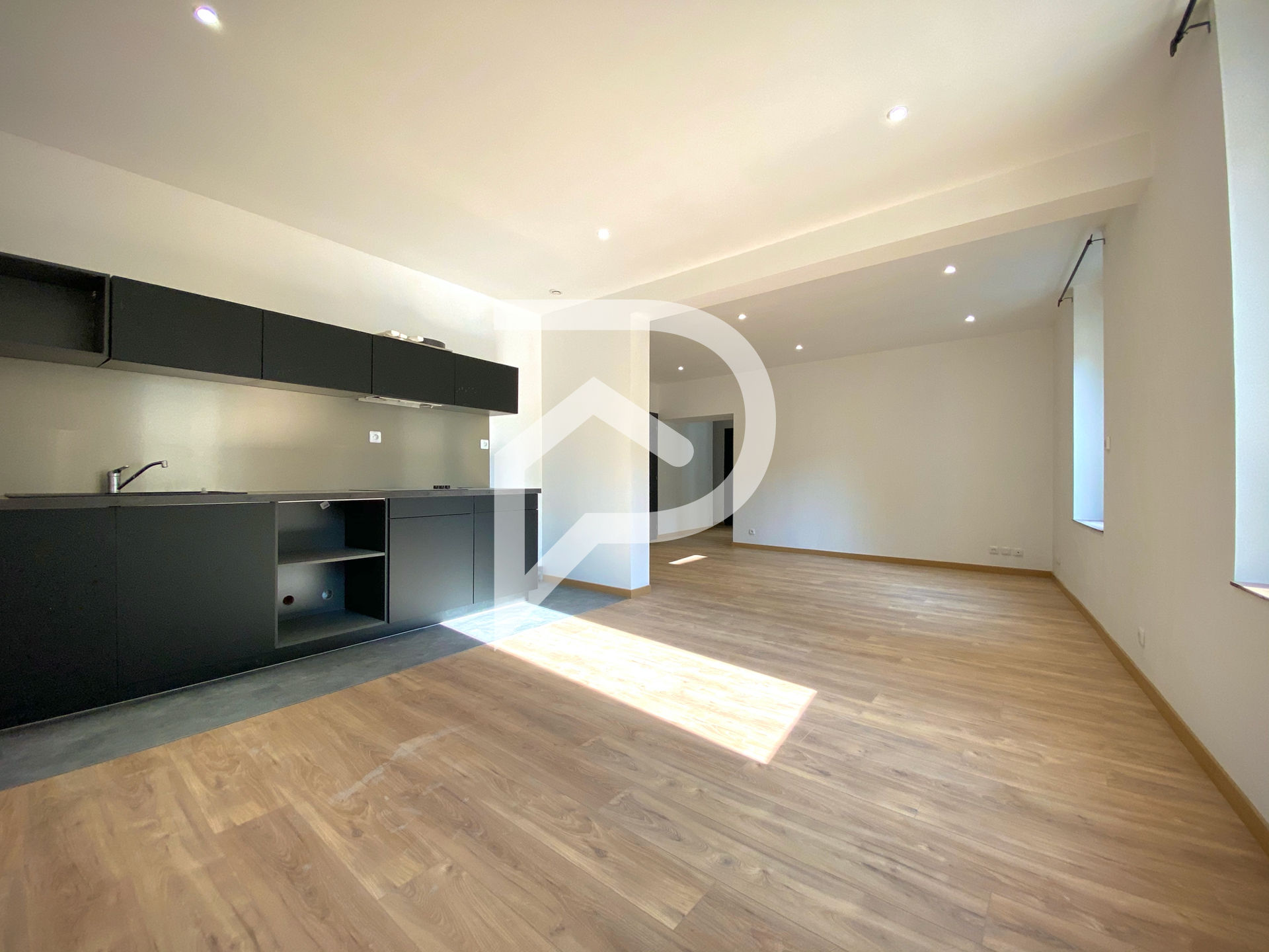 Appartement BOURGES (18000) 3 pièces 75.40 m²