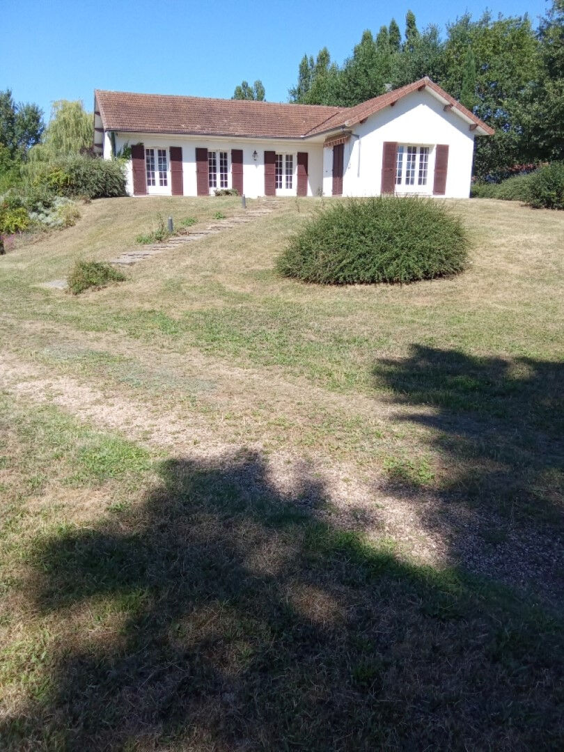 Maison COURPIERE (63120) 7 pièces 127.00 m²