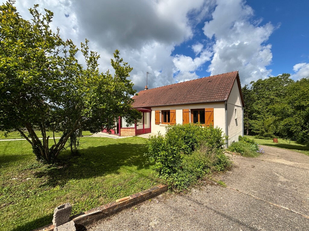 Maison JOUET SUR L AUBOIS (18320) 5 pi&egrave;ces 91.00 m&sup2;