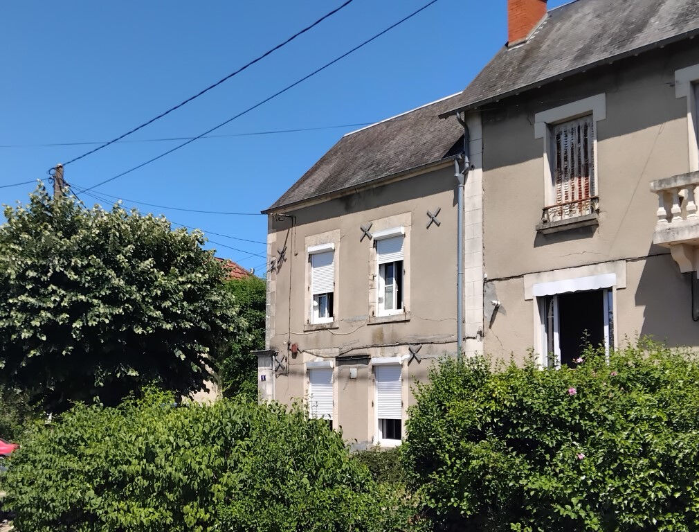Immeuble LA CHARITE SUR LOIRE (58400) 6 pi&egrave;ces 90.00 m&sup2;