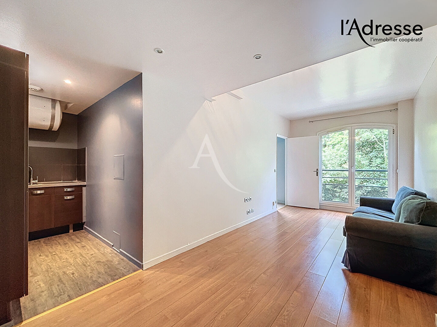 Appartement SURESNES (92150) 2 pièces 37.00 m²