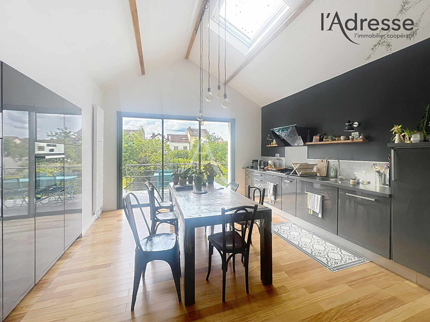 Maison SURESNES (92150) 6 pièces 155.00 m²