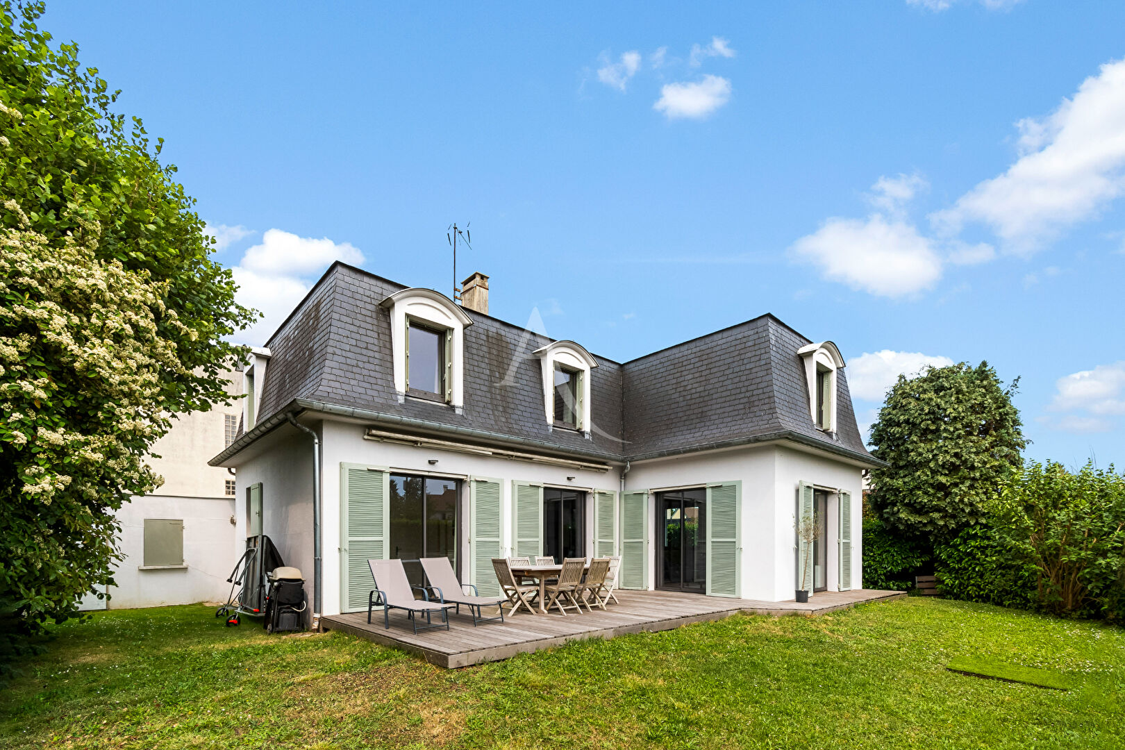 Maison GARCHES (92380) 7 pièces 212.00 m²