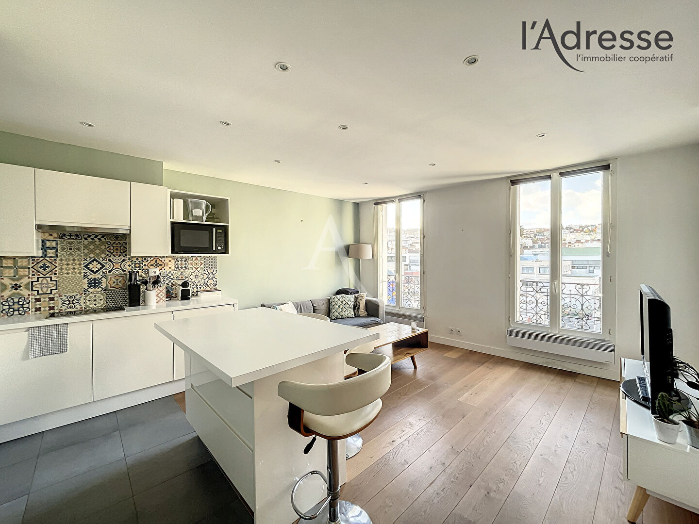 Appartement SURESNES (92150) 2 pièces 38.00 m²