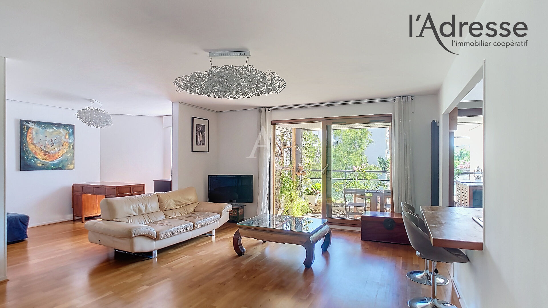 Appartement SURESNES (92150) 5 pièces 114.00 m²