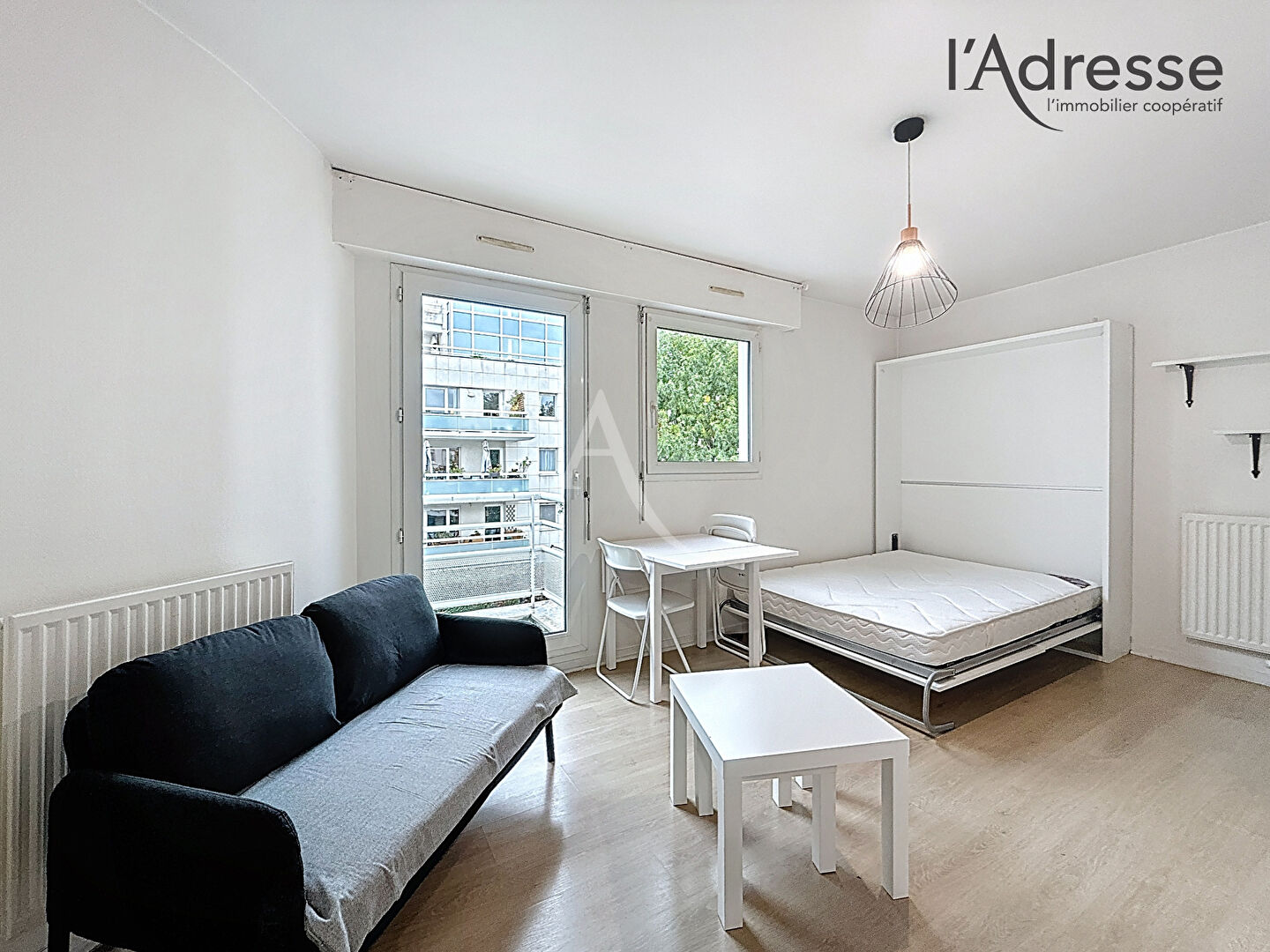 Appartement SURESNES (92150) 1 pièce 24.00 m²