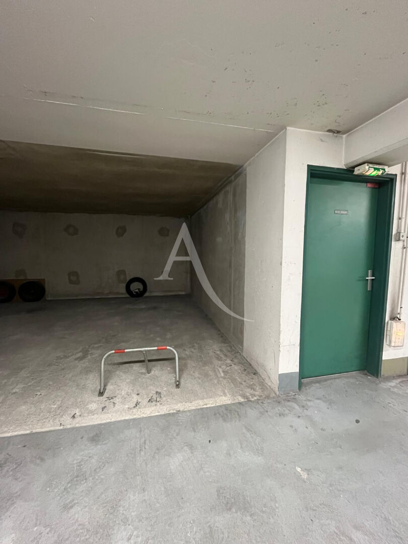 Parking / box PUTEAUX (92800)