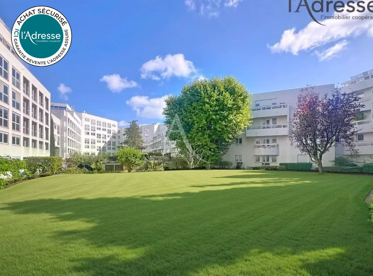 Appartement SURESNES (92150) 2 pièces 53.00 m²