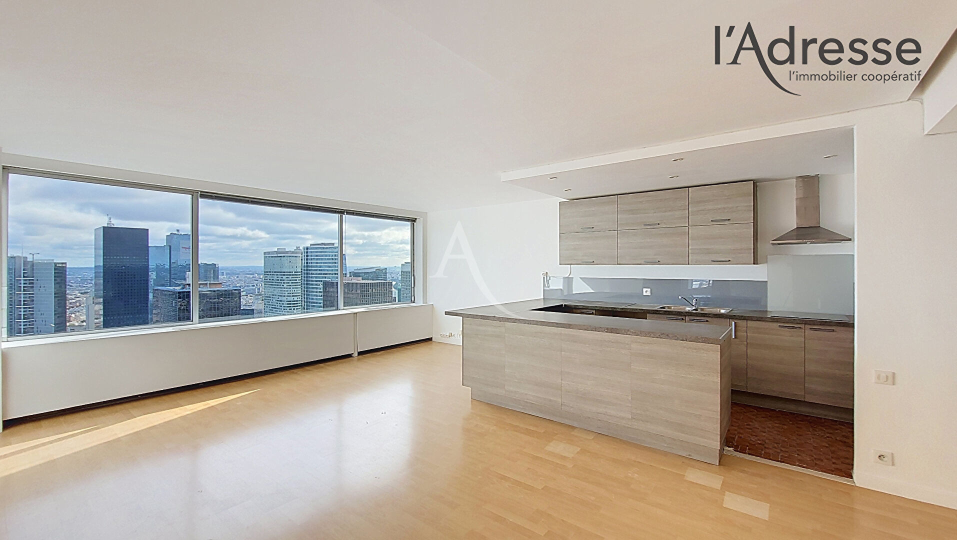 Puteaux (92) Exclusif 499 000 € Appartement 4 pièces , 3 chambres 94.00 m² Voir le bien