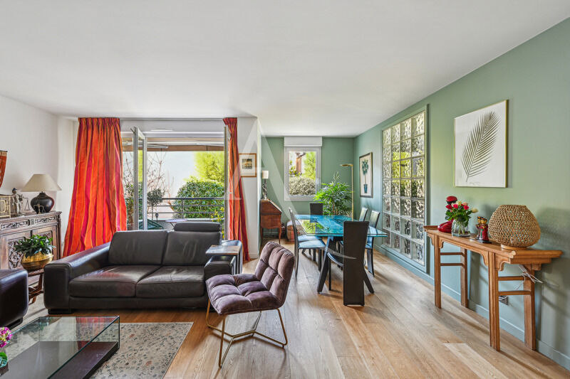 Appartement SURESNES (92150) 4 pi&egrave;ces 107.00 m&sup2;