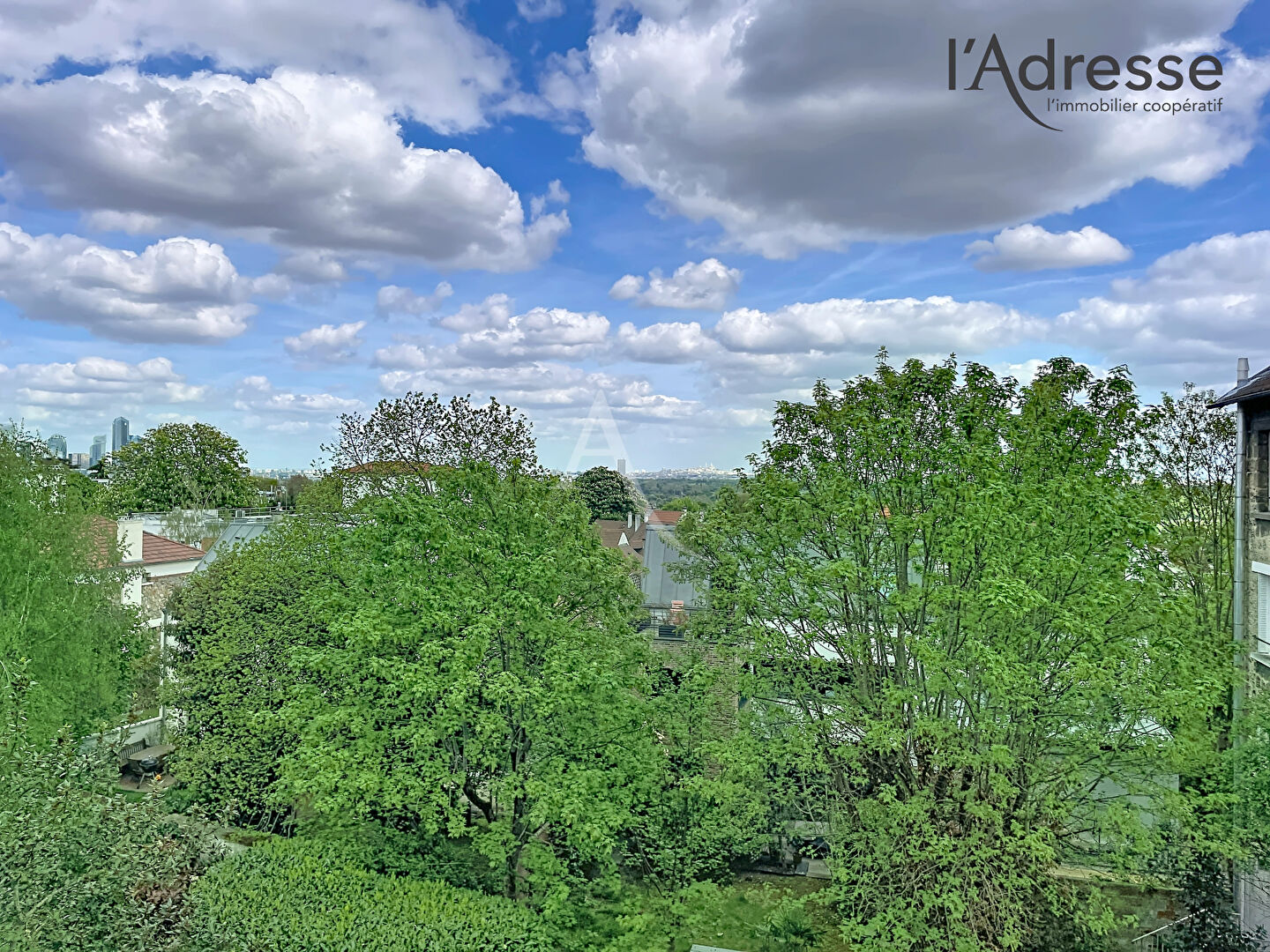 Appartement SURESNES (92150) 5 pi&egrave;ces 89.02 m&sup2;