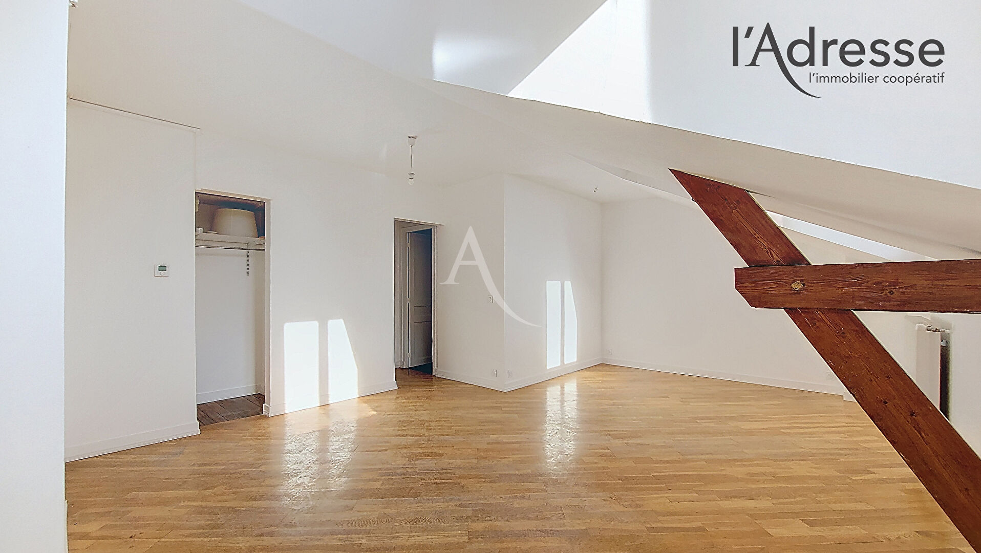 Appartement PUTEAUX (92800) 2 pi&egrave;ces 54.00 m&sup2;