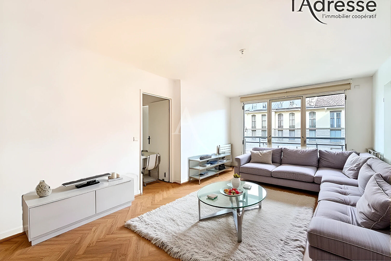 Appartement SURESNES (92150) 3 pi&egrave;ces 63.00 m&sup2;