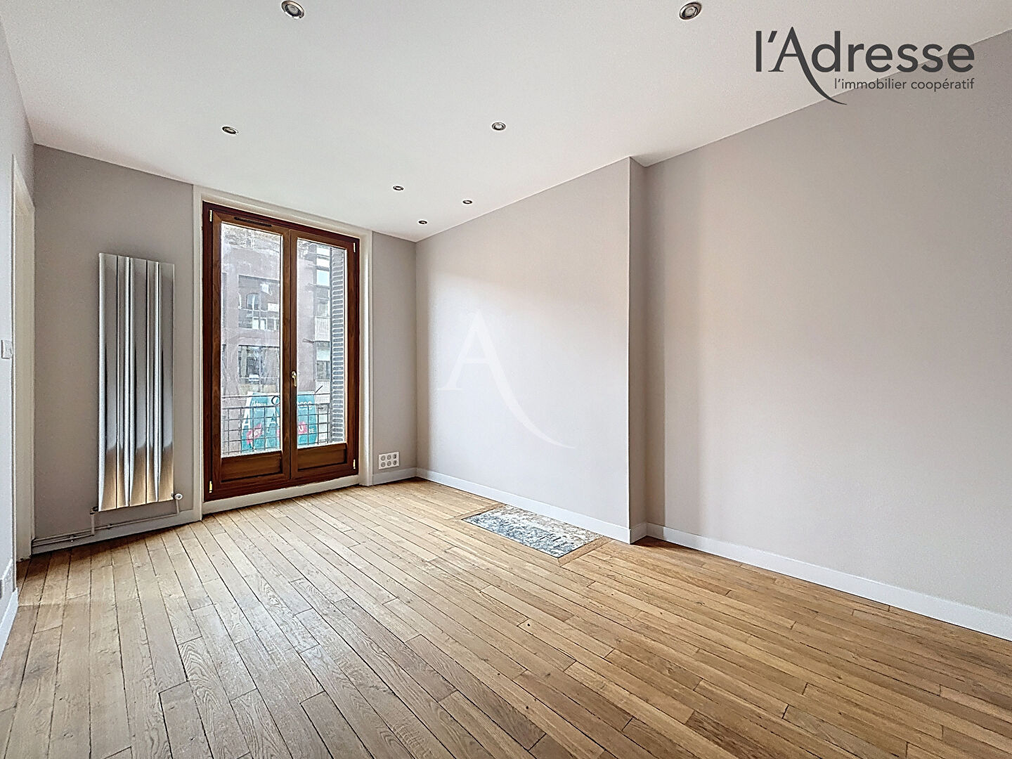 Appartement SURESNES (92150) 3 pi&egrave;ces 59.00 m&sup2;