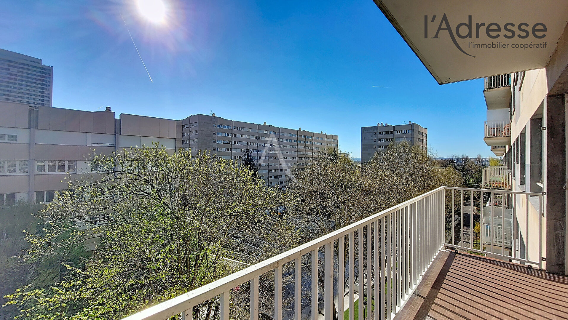 Appartement PUTEAUX (92800) 5 pi&egrave;ces 121.00 m&sup2;