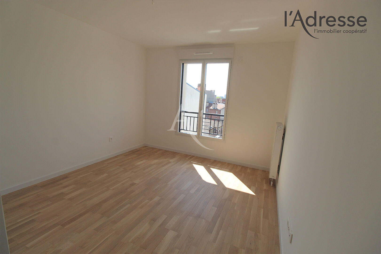 Appartement SURESNES (92150) 2 pi&egrave;ces 41.00 m&sup2;