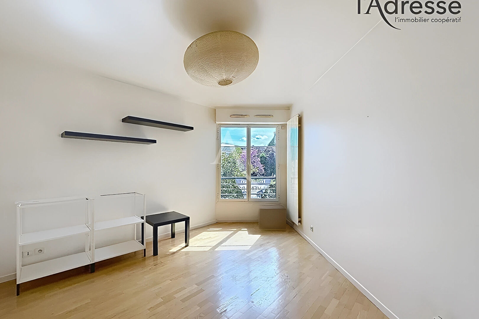 Appartement SURESNES (92150) 1 pi&egrave;ce 23.00 m&sup2;