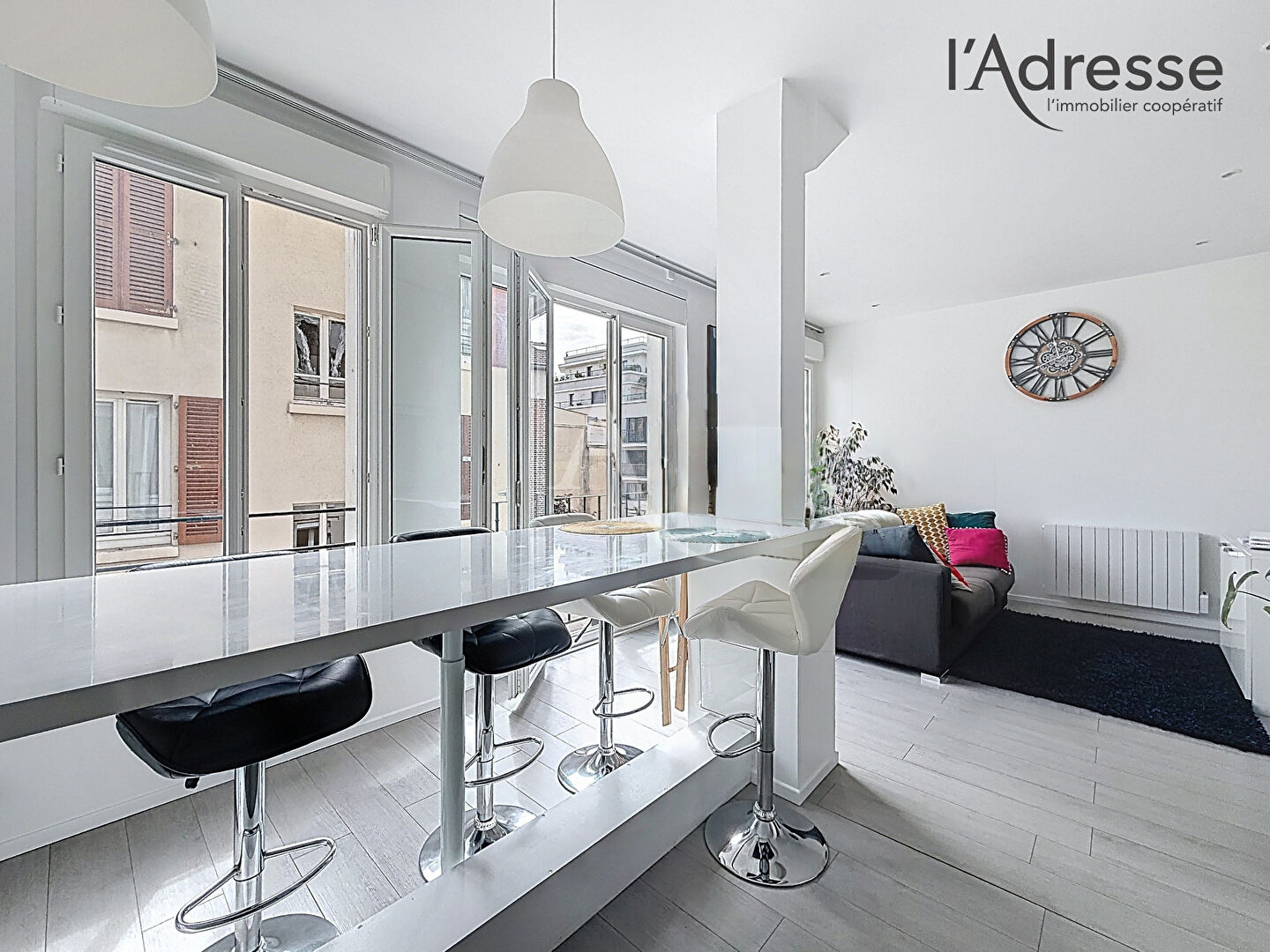 Appartement SURESNES (92150) 2 pi&egrave;ces 50.00 m&sup2;