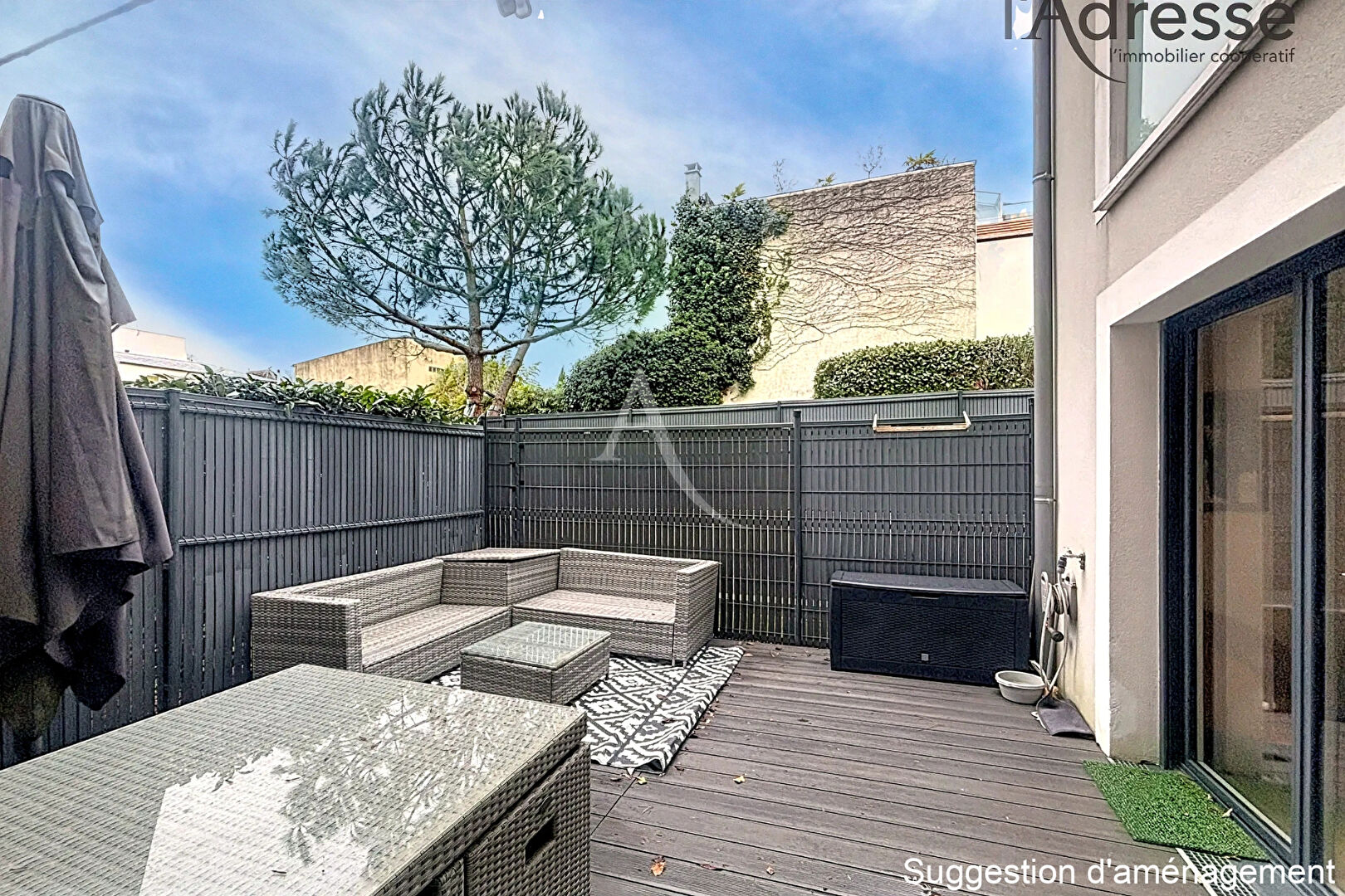 Suresnes (92) Exclusif 500 000 € Appartement 3 pièces , 2 chambres 63.00 m² Avec jardin Voir le bien