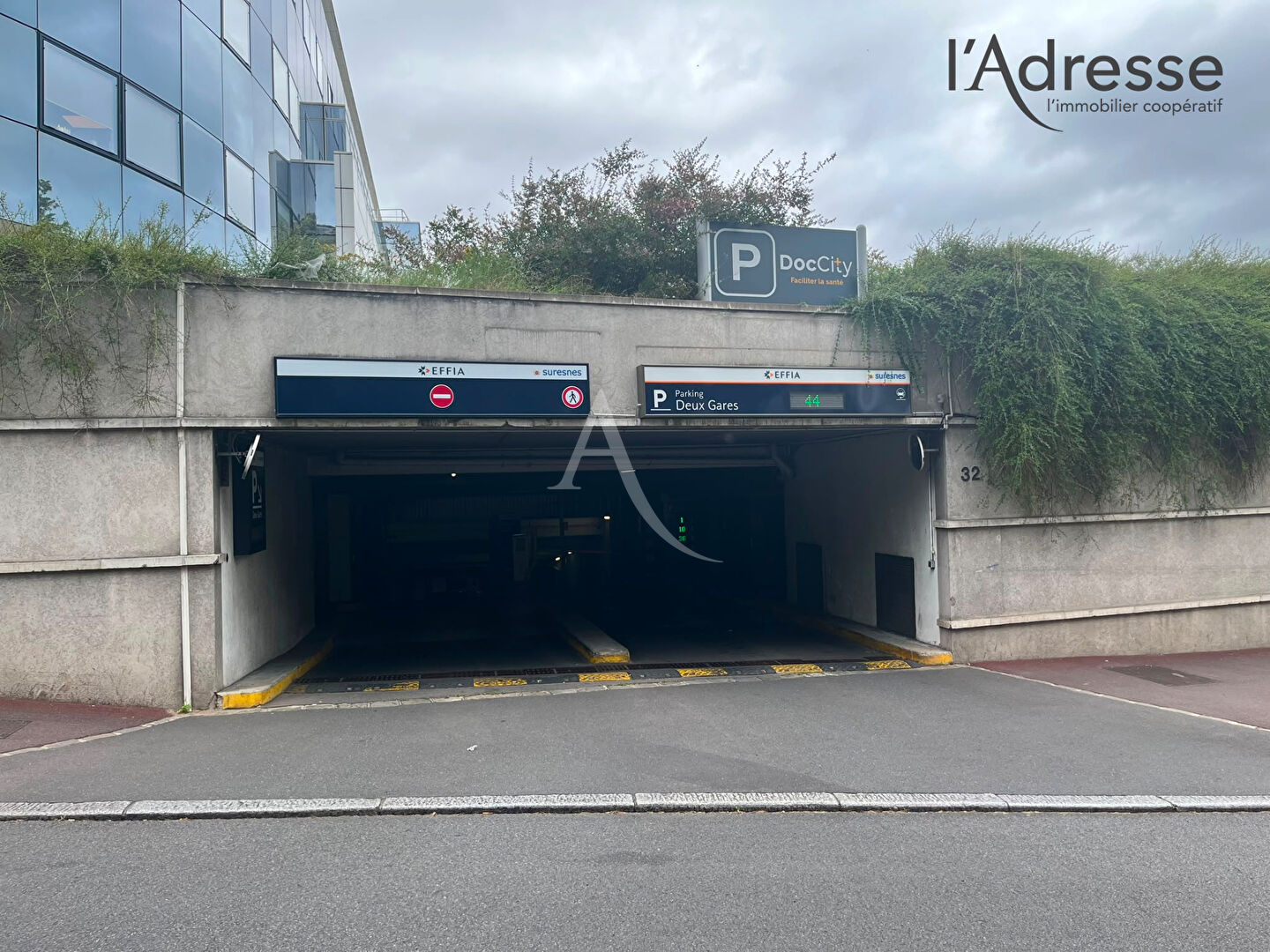 Parking / box SURESNES (92150)