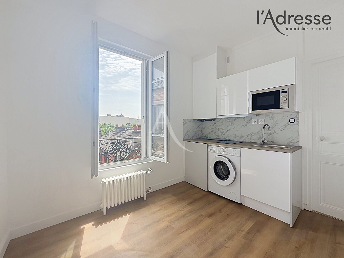 Appartement SURESNES (92150) 1 pi&egrave;ce 24.00 m&sup2;