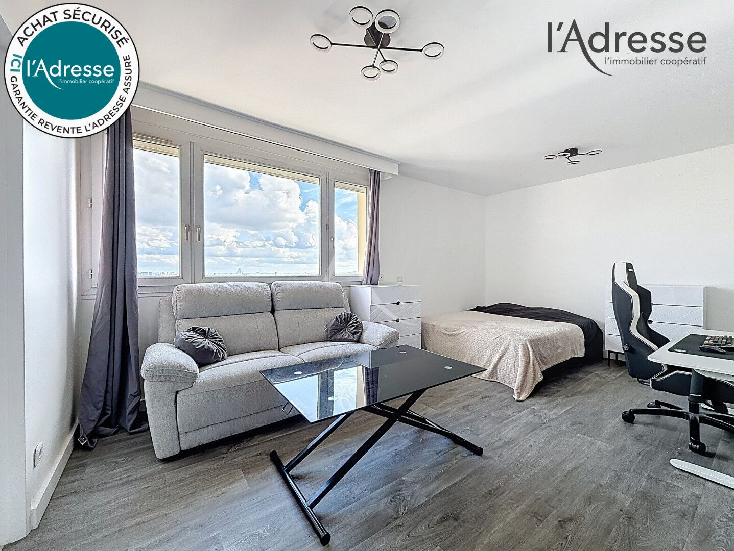 Appartement SURESNES (92150) 1 pi&egrave;ce 32.00 m&sup2;