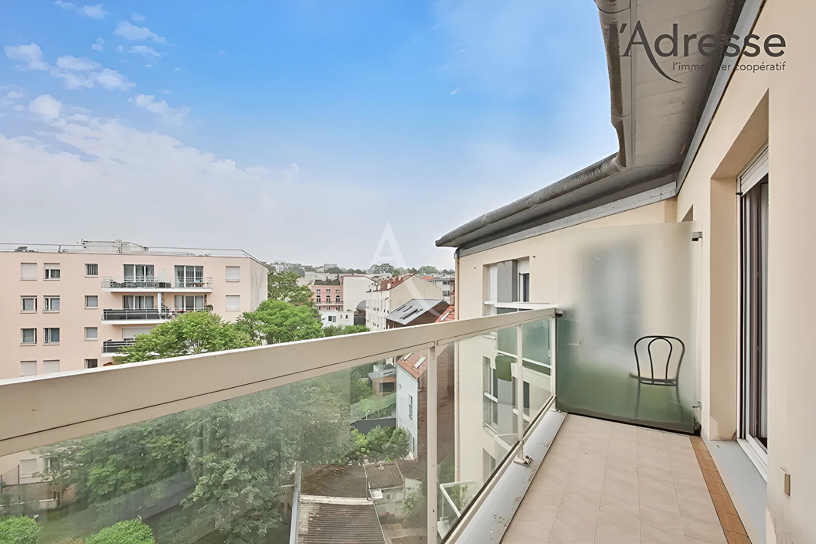Appartement SURESNES (92150) 4 pi&egrave;ces 106.10 m&sup2;