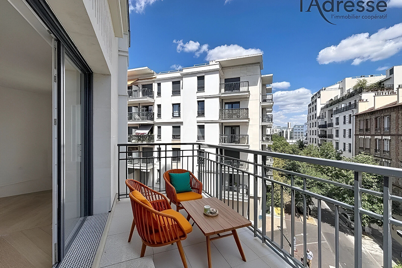 Suresnes (92) 740 000 € Appartement 4 pièces , 3 chambres 85.74 m² Avec balcon Voir le bien