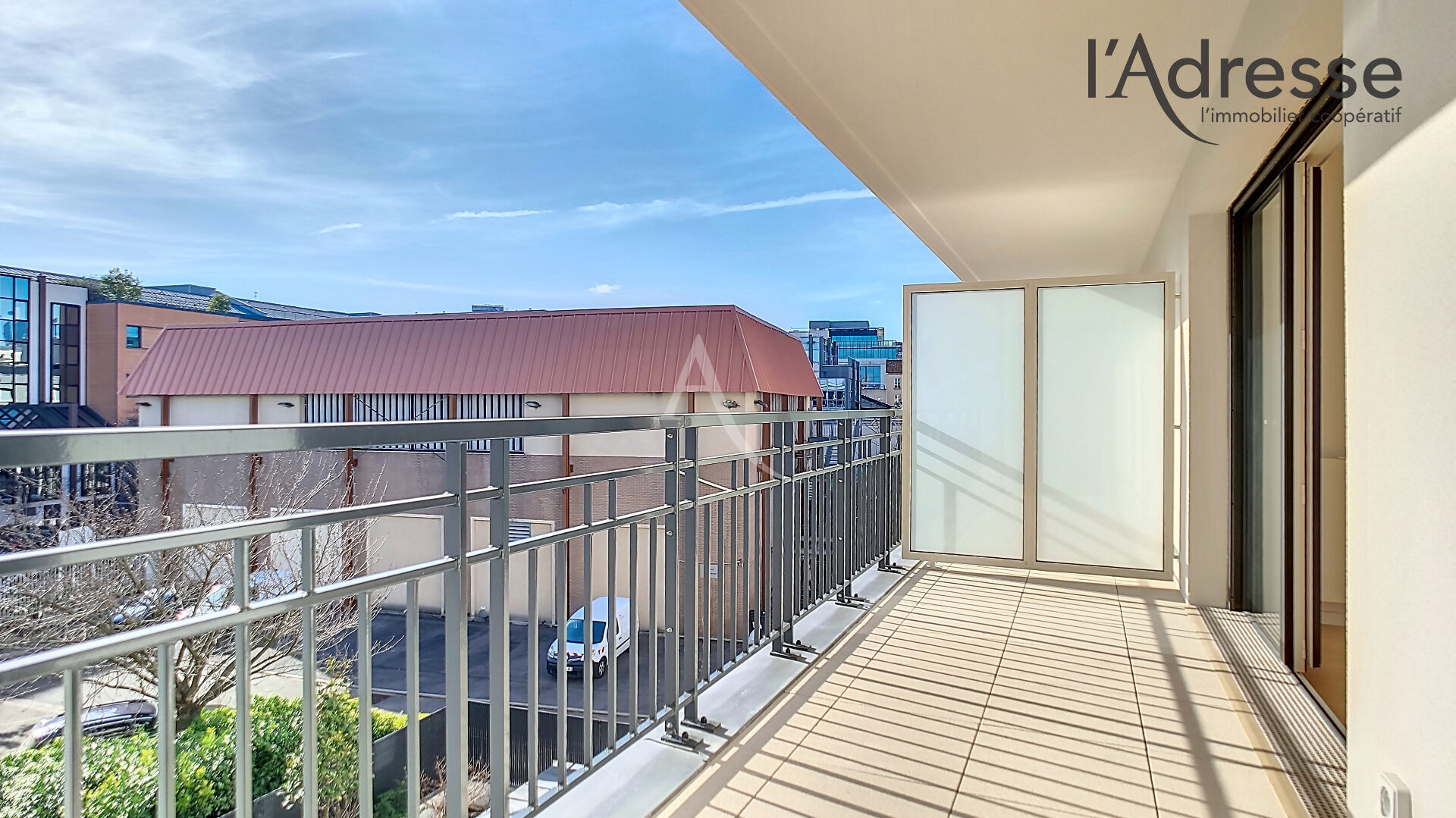 Appartement SURESNES (92150) 3 pi&egrave;ces 61.00 m&sup2;