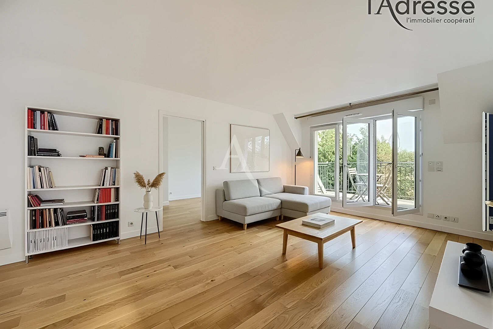Suresnes (92) Exclusif 378 000 € Appartement 2 pièces , 1 chambre 46.00 m² Avec terrasse