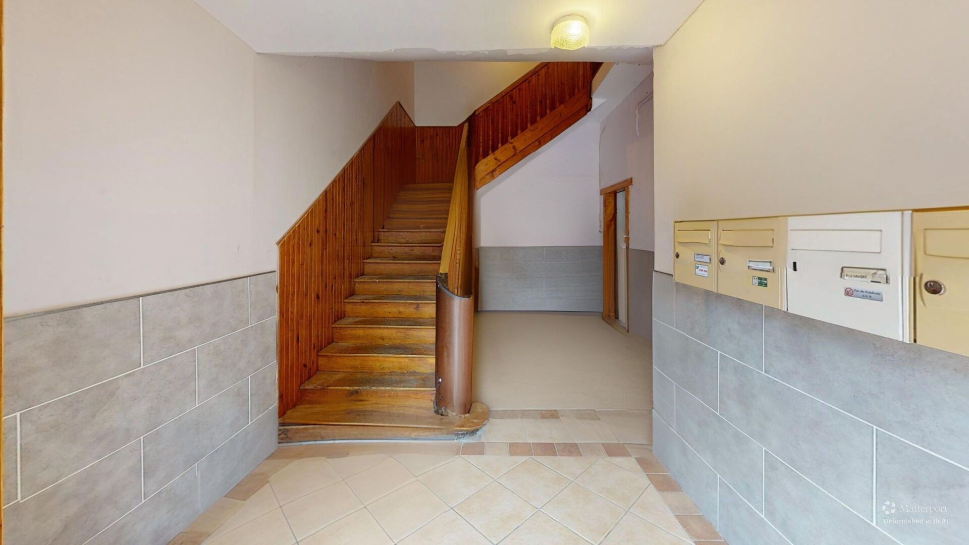 Immeuble VERDUN SUR GARONNE (82600) 9 pi&egrave;ces 300.00 m&sup2;