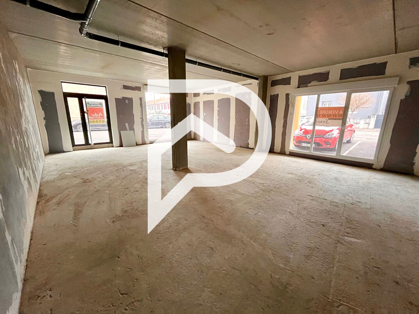 Local commercial MAIZIERES LES METZ (57280) 91.38 m²