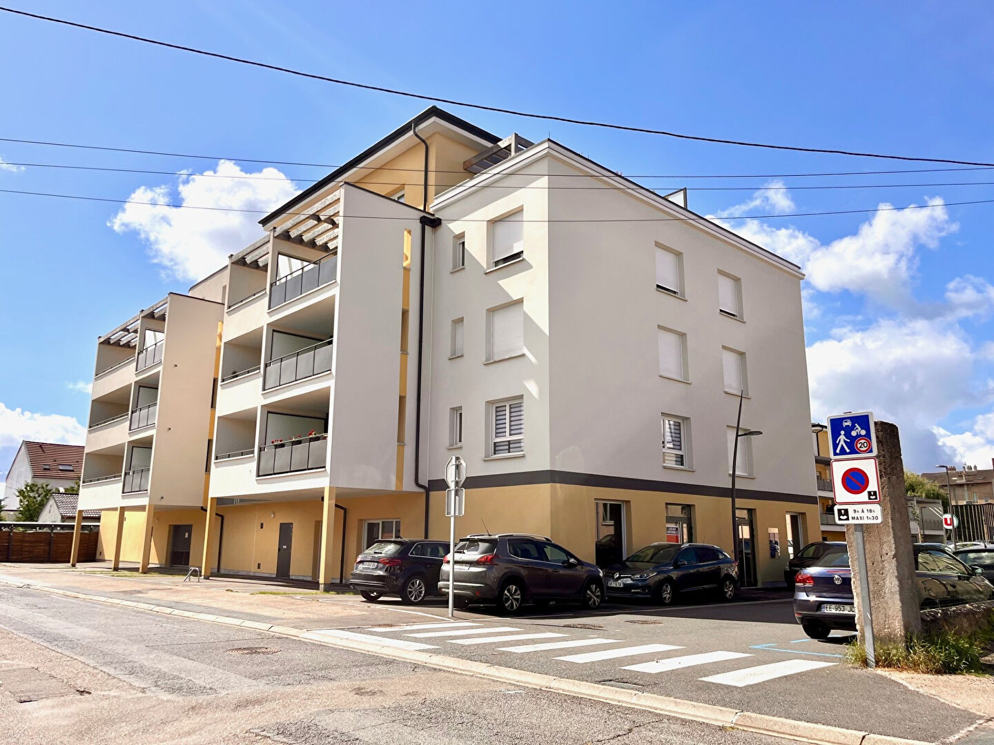 Local commercial MAIZIERES LES METZ (57280) 91.38 m²