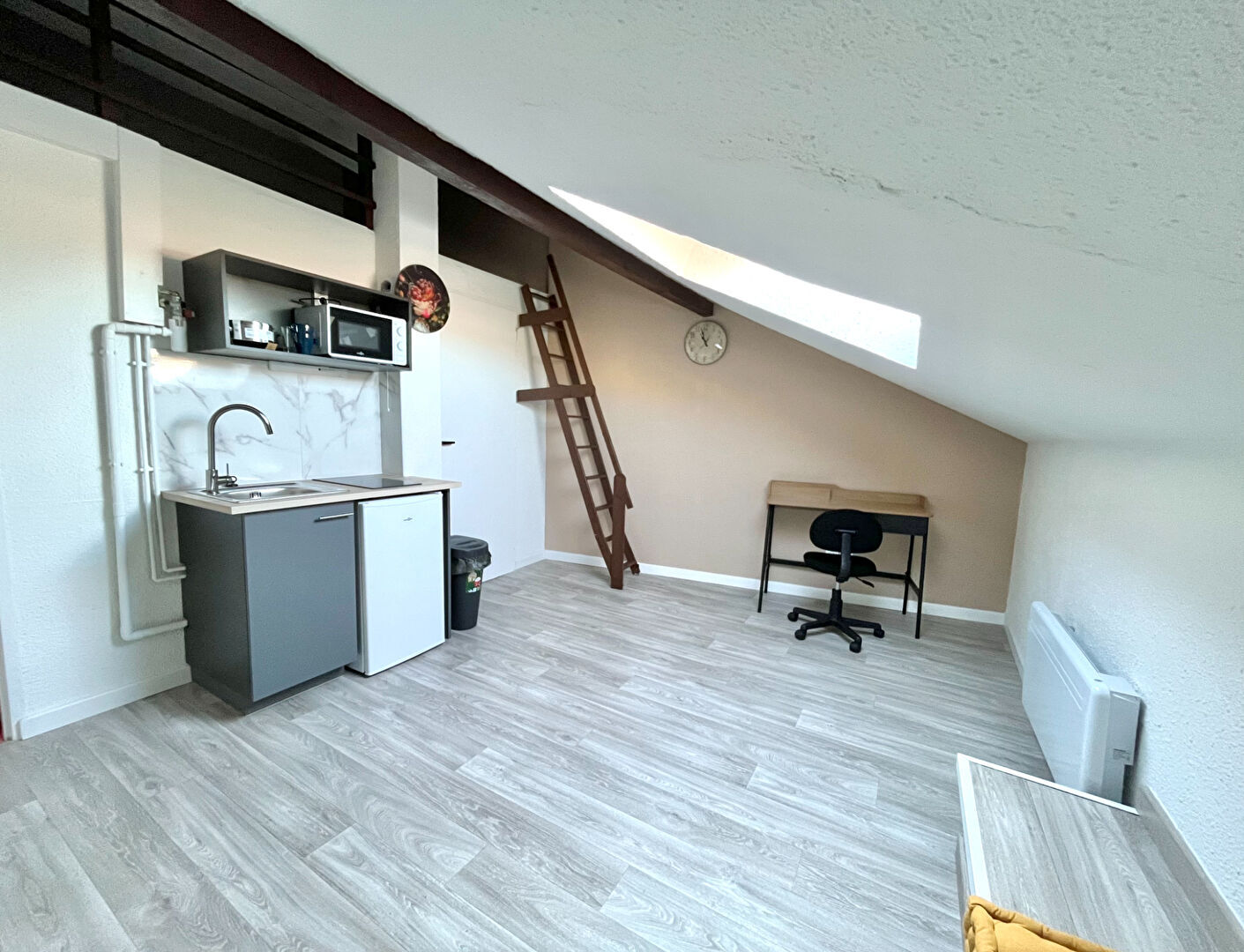 Appartement METZ (57000) 1 pièce 12.16 m²