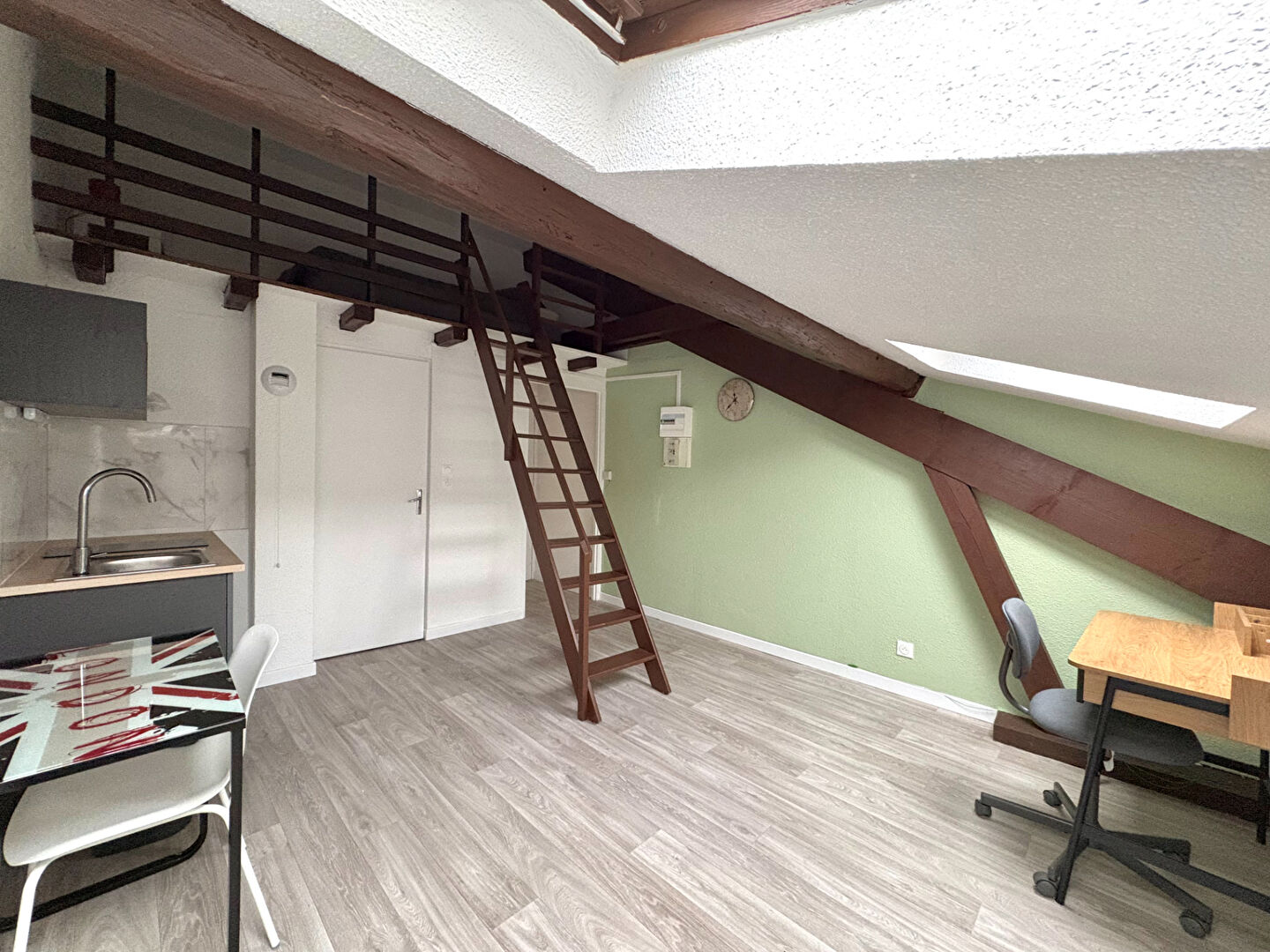 Appartement METZ (57000) 1 pi&egrave;ce 14.16 m&sup2;