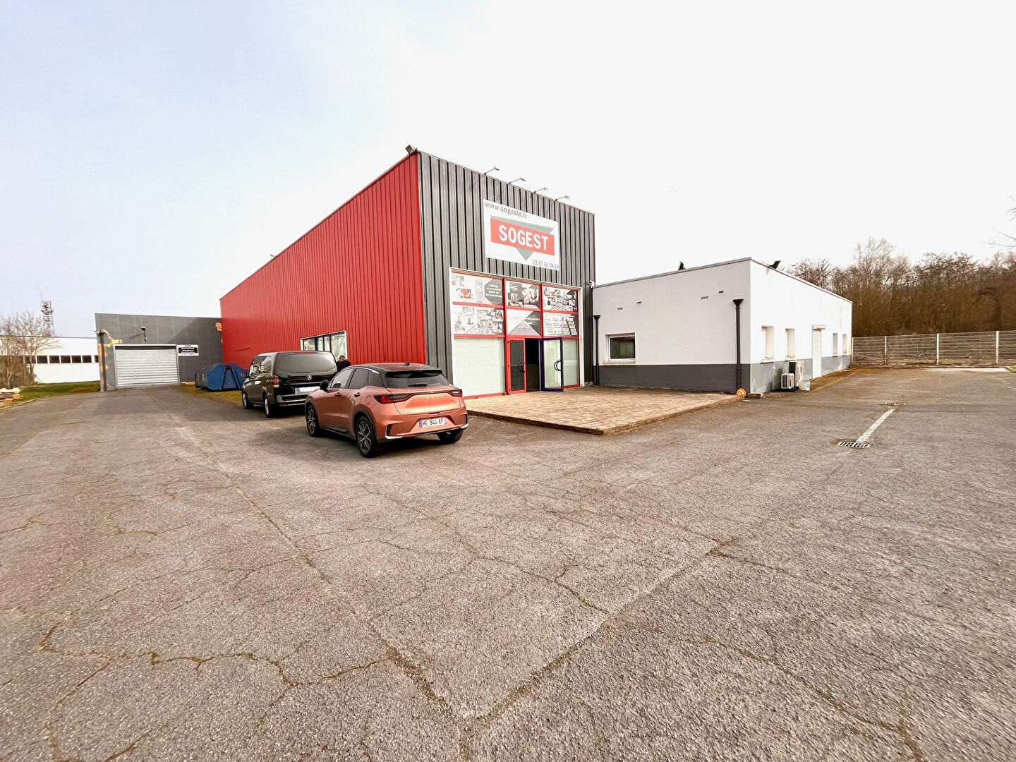 Local commercial AUGNY (57685) 580.00 m&sup2;