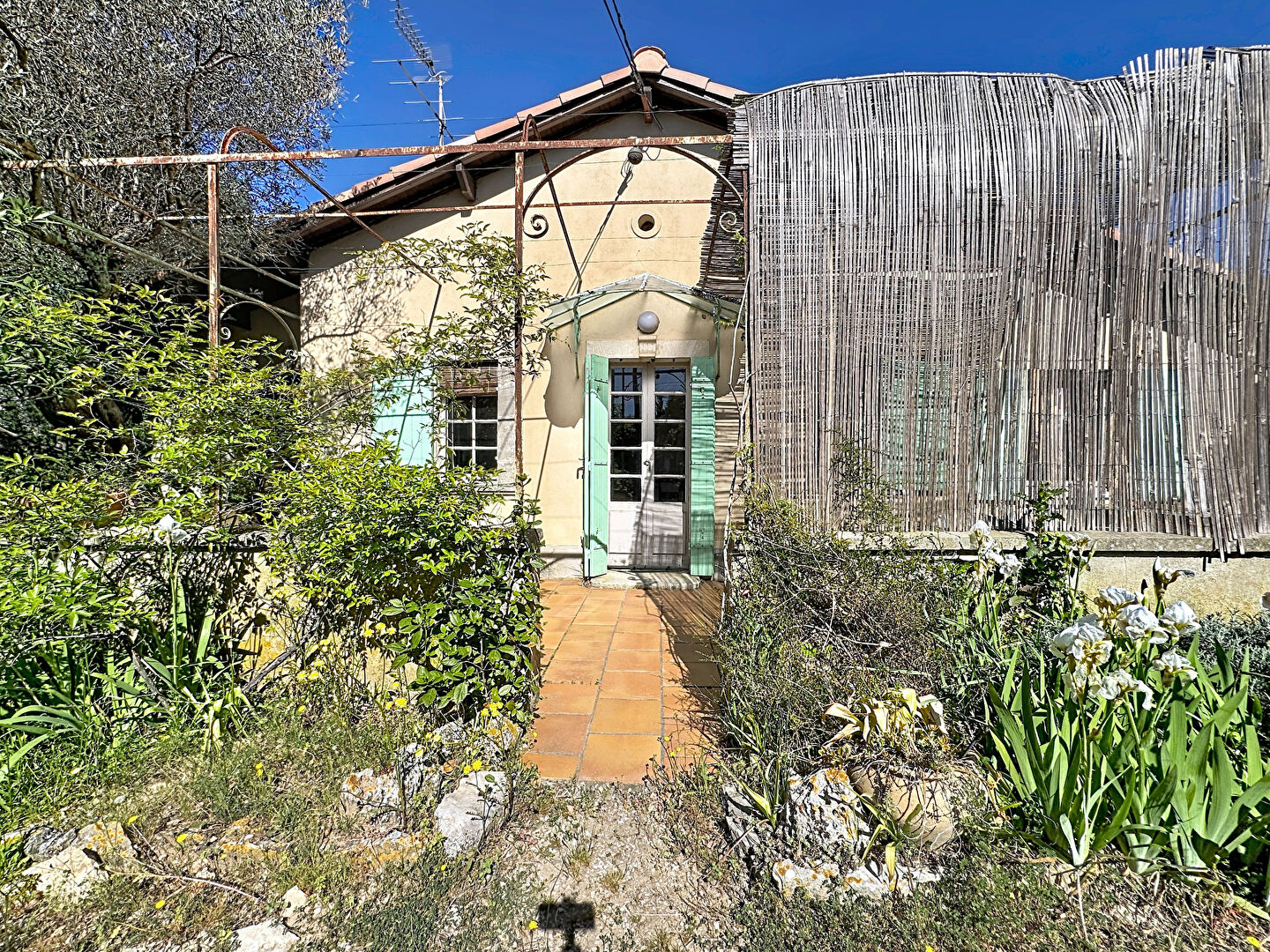 Maison VILLENEUVE LES AVIGNON (30400) 6 pi&egrave;ces 150.00 m&sup2;