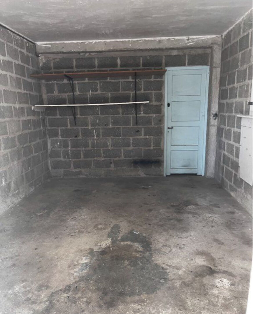 Parking / box AVIGNON (84000) 1 pièce 14.50 m²