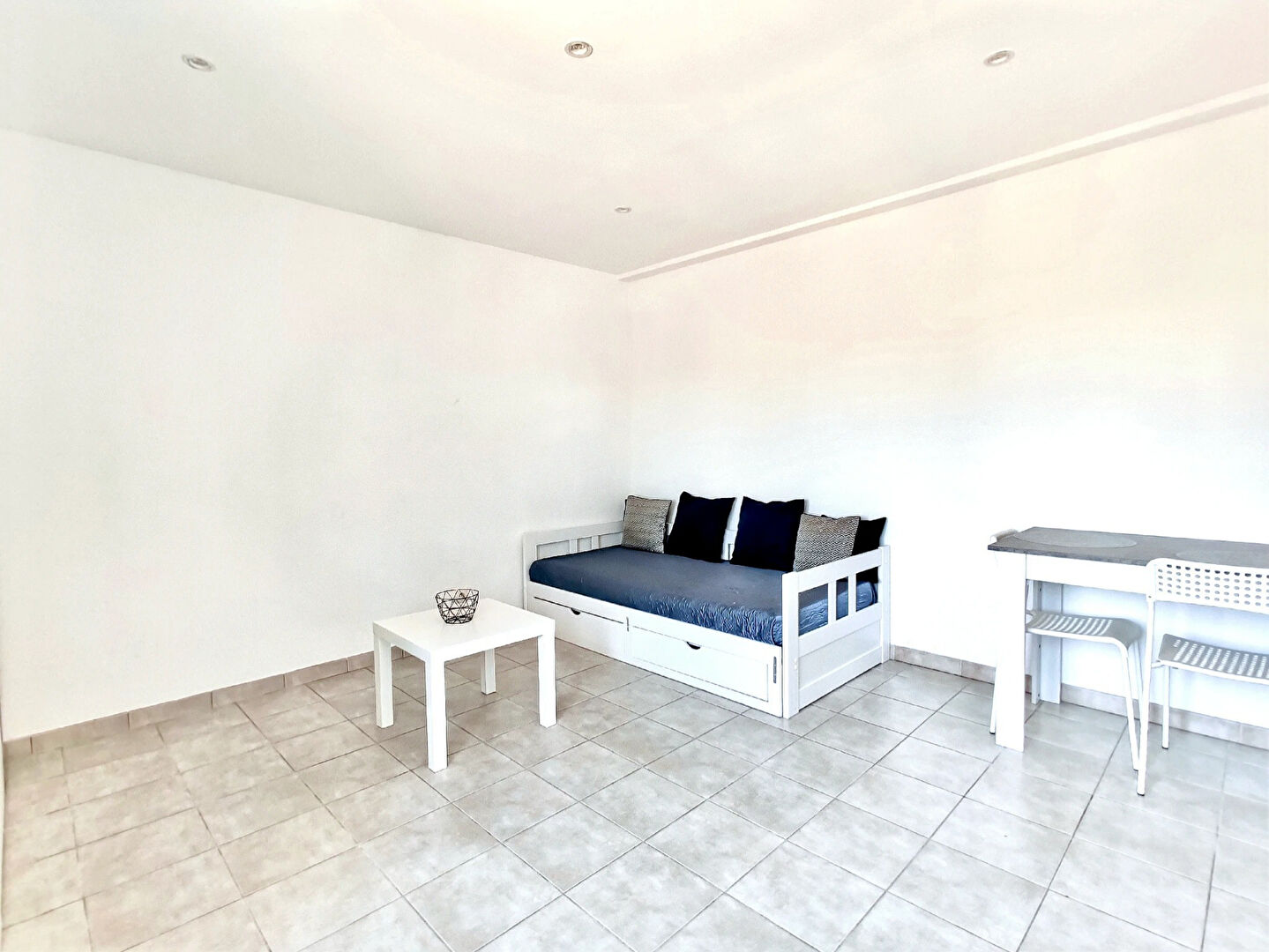 Appartement LE PONTET (84130) 1 pièce 23.00 m²