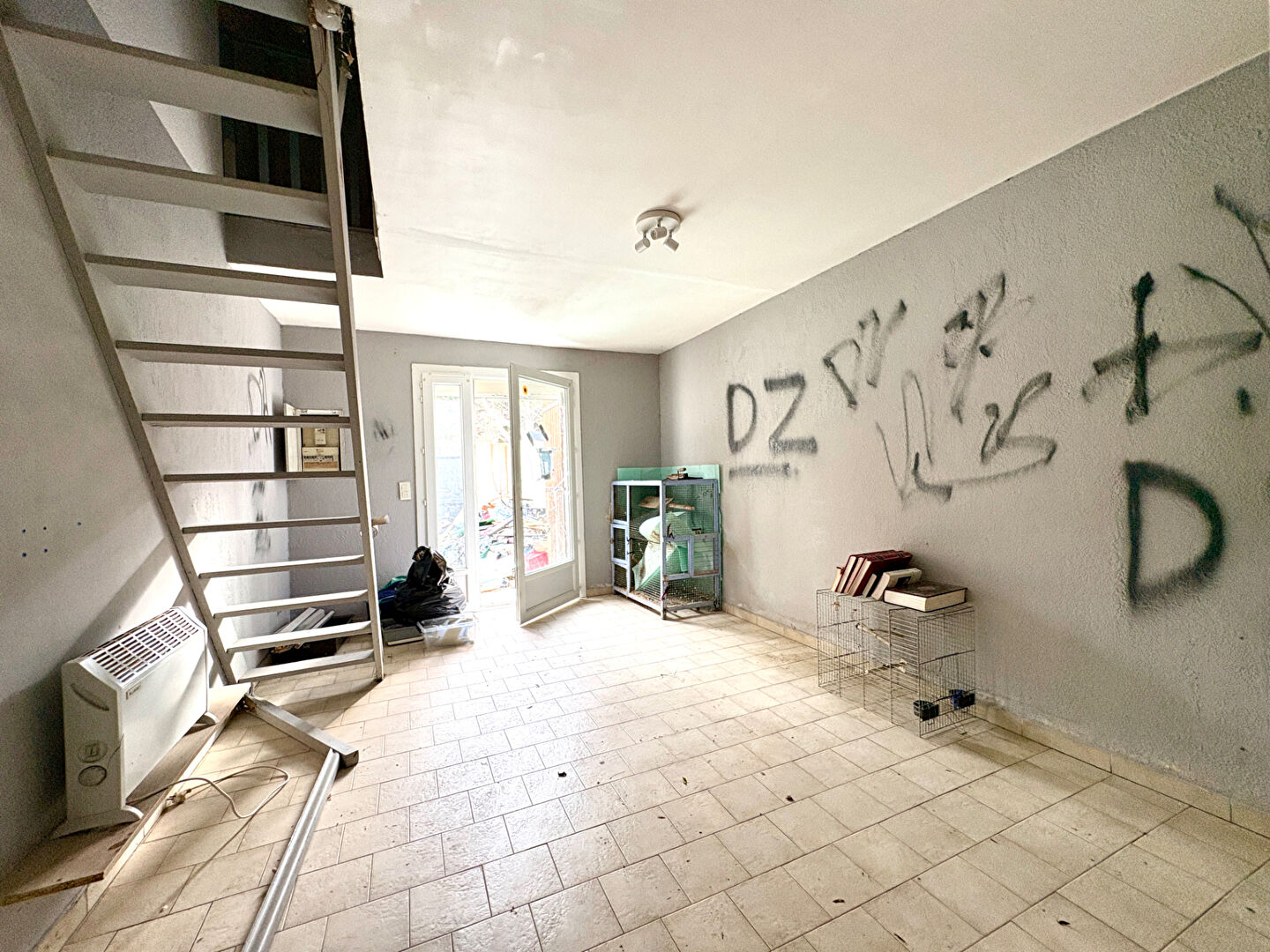 Maison AVIGNON (84000) 2 pi&egrave;ces 40.00 m&sup2;