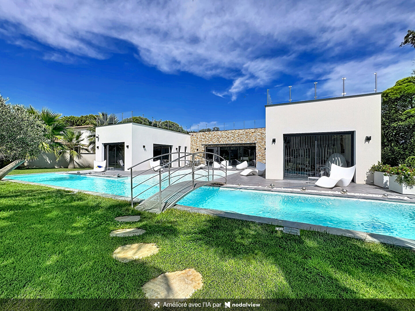 Maison SAINT LAURENT DES ARBRES (30126) 4 pi&egrave;ces 198.00 m&sup2;
