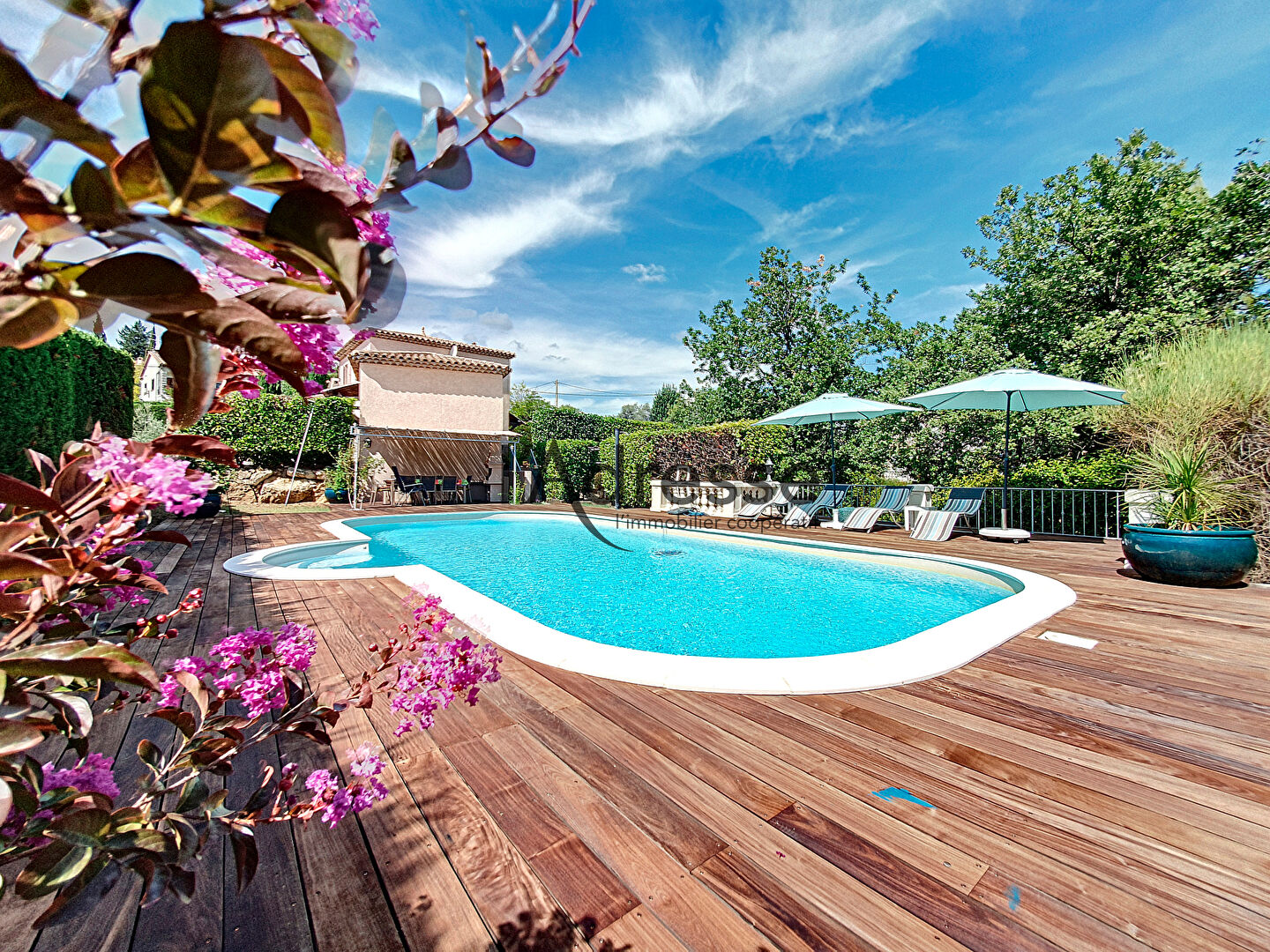 Villa TOURRETTES (83440) 6 pièces 145.00 m²