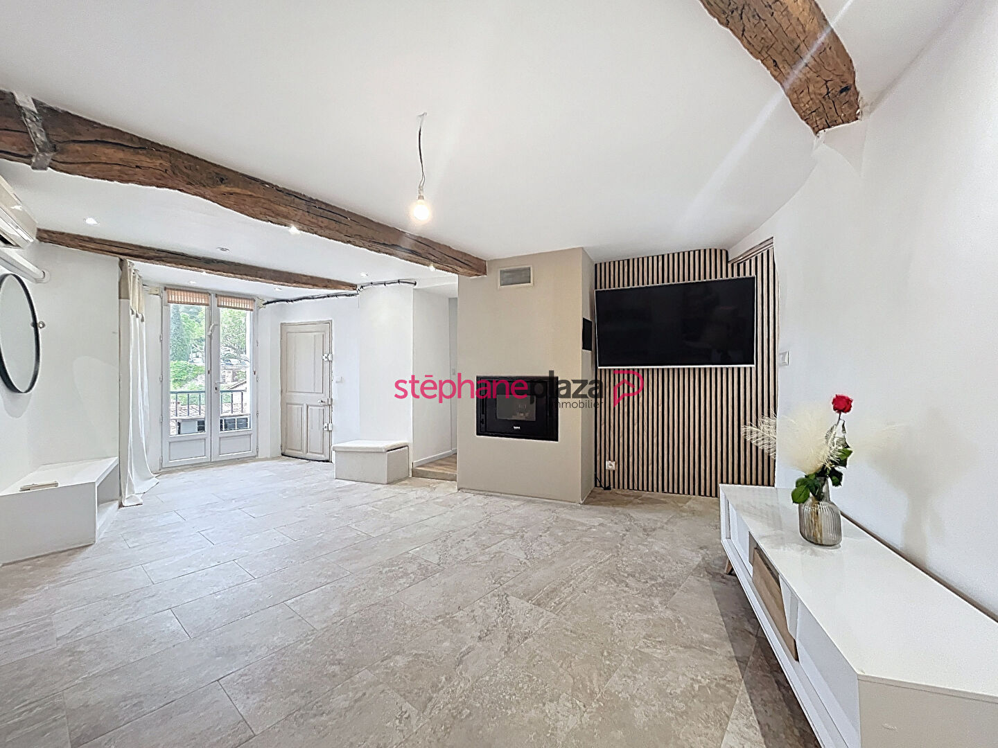 Appartement SEILLANS (83440) 3 pièces 85.32 m²
