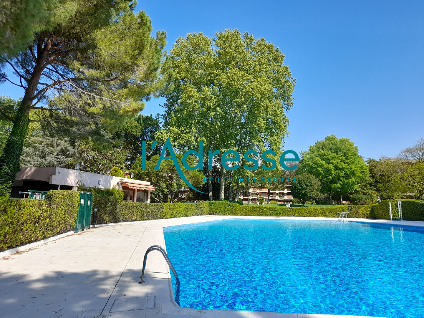 Appartement MANDELIEU LA NAPOULE (06210) 2 pi&egrave;ces 51.00 m&sup2;