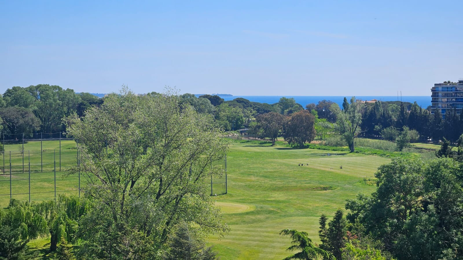 Appartement MANDELIEU LA NAPOULE (06210) 2 pi&egrave;ces 44.00 m&sup2;