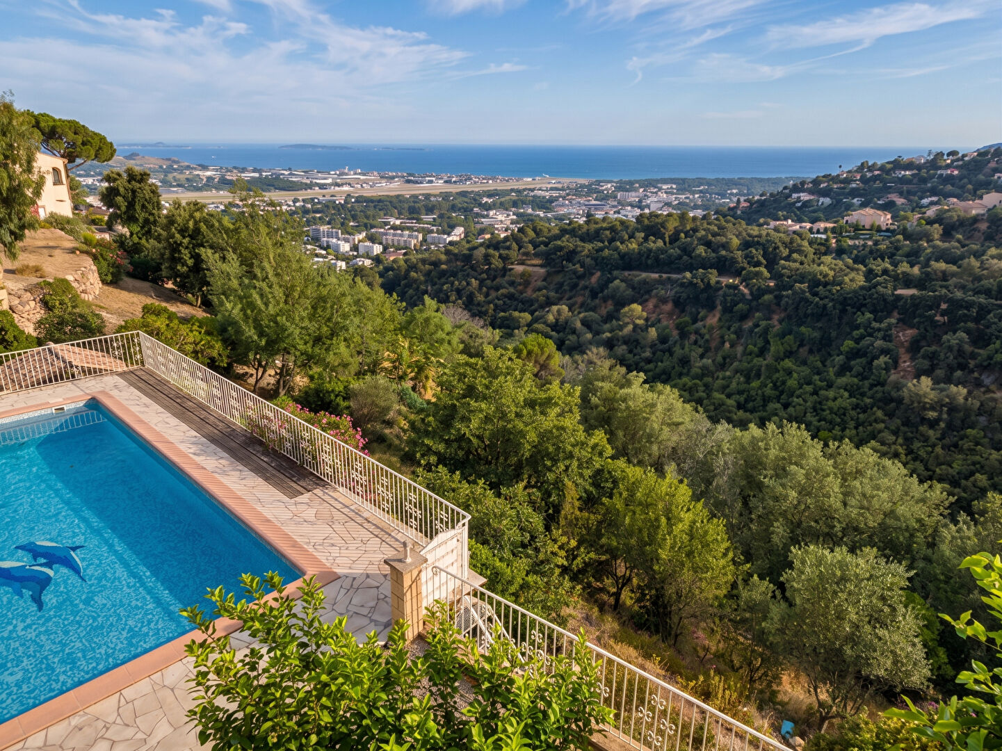 Villa MANDELIEU LA NAPOULE (06210) 6 pi&egrave;ces 162.00 m&sup2;