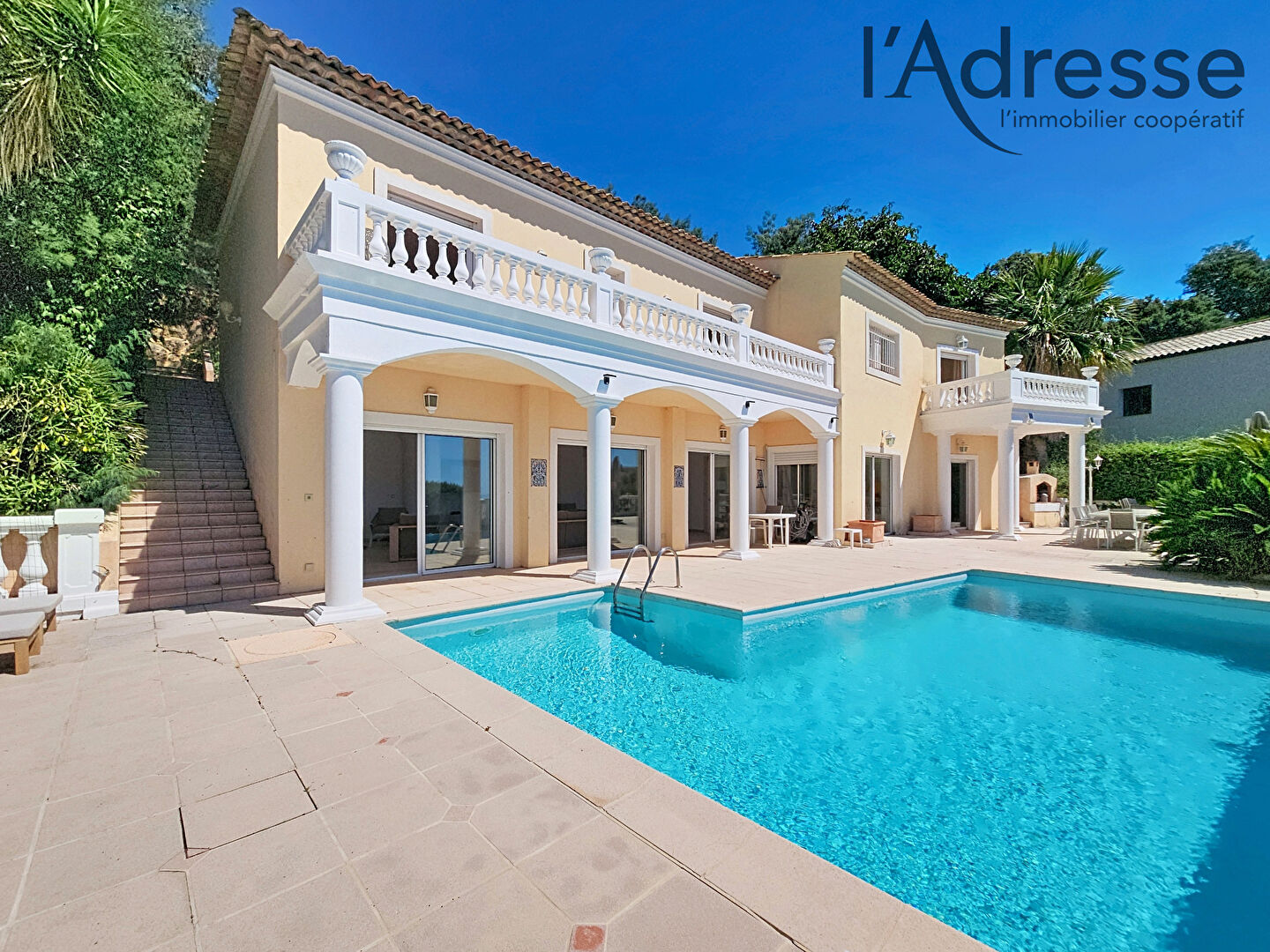Villa MANDELIEU LA NAPOULE (06210) 7 pi&egrave;ces 300.00 m&sup2;