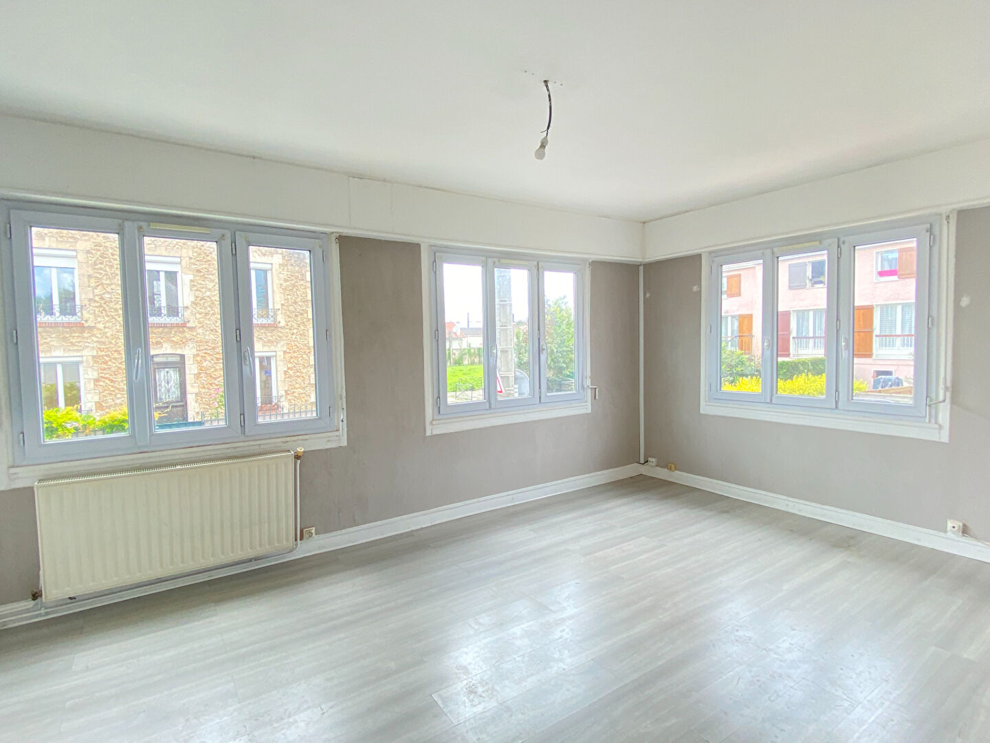 Maison ATHIS MONS (91200) 4 pi&egrave;ces 60.00 m&sup2;