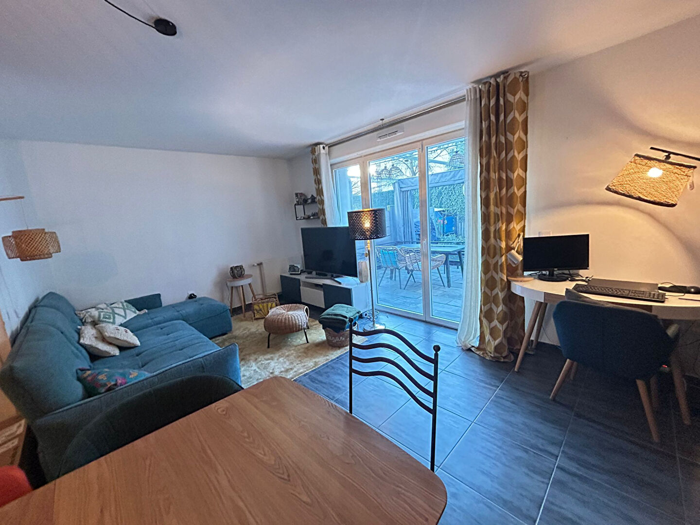 Orly (94) 345 000 € Maison 5 pièces , 3 chambres 80.00 m² Voir le bien